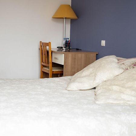 Simplicite Et Calme En Appartement A Issoire Eksteriør bilde